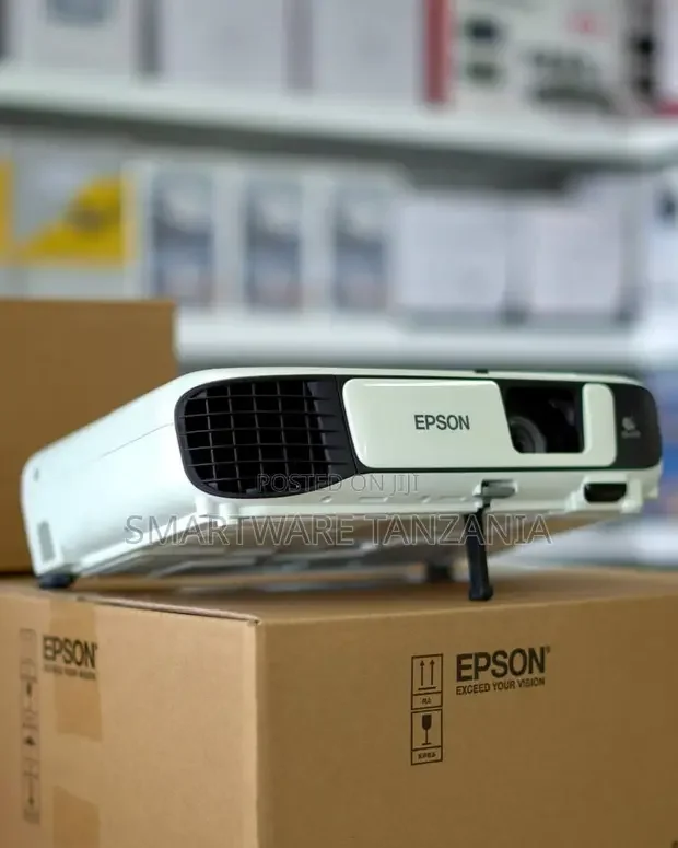 Epson Eb-S41 Svga 3lcd Projector - Bright Home Office Cinema