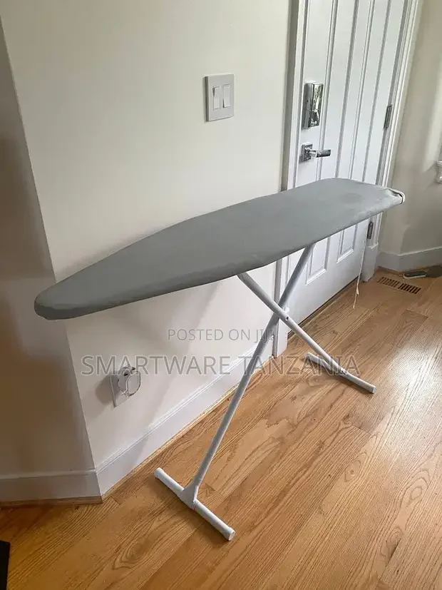 Ironing Board With Uninterrupted Adjustable Height Upto 94cm