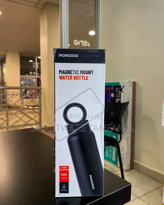 Porodo Magnetic Mount Water Bottle 700ml Bpa-Free Hydration Flask